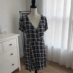 Abercrombie & Fitch Navy and White Plaid Wrap-Style Midi Dress